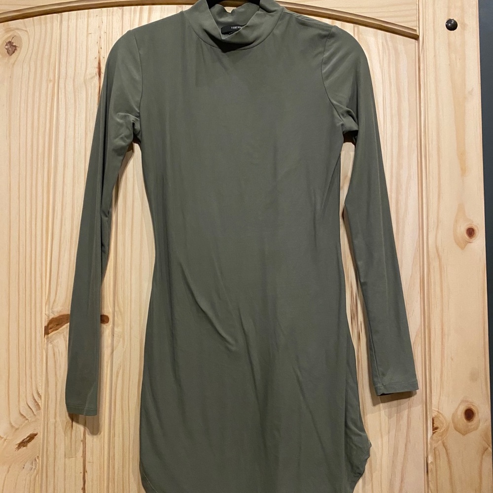 Turtleneck bodycon dress